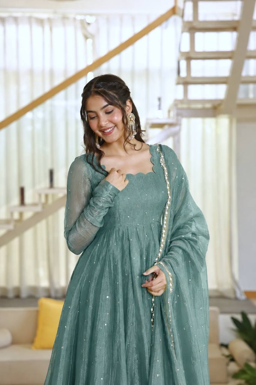 Rama Color Scalloped Neck Salsa Silk Gown