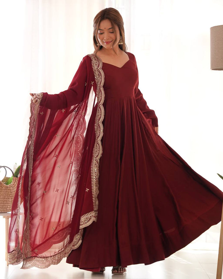 Maroon Flared Anarkali Suit Set With Scalloped Dupatta