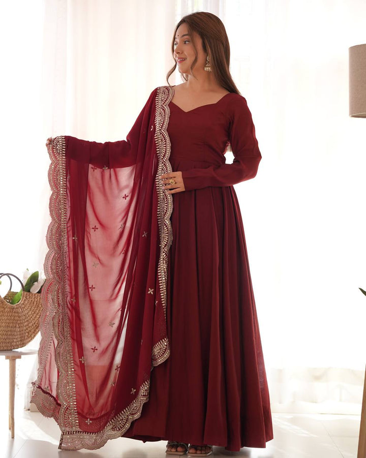 Maroon Flared Anarkali Suit Set With Scalloped Dupatta