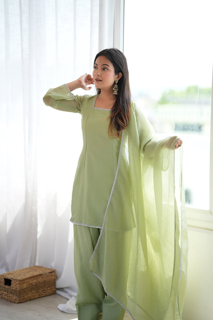 Pista Crunchy Silk Farshi Salwar Suit