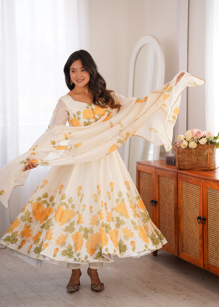 Off-White Floral Anarkali Kurta Pant Dupatta Set
