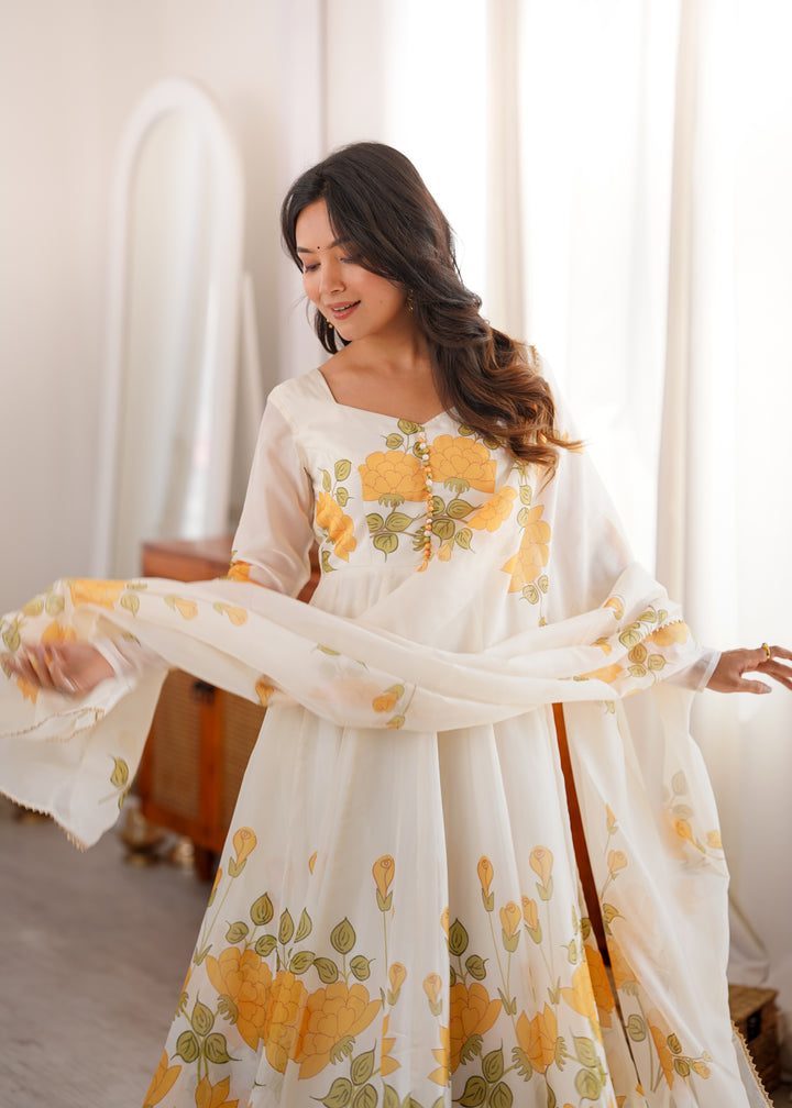 Off-White Floral Anarkali Kurta Pant Dupatta Set