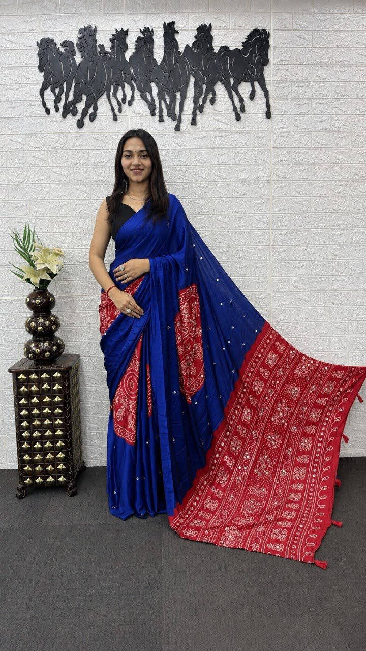 Royal Blue And Red Dual-Tone Bandhani Print Silk Saree